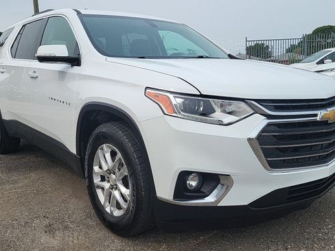 Used 2018 Chevrolet Traverse LT AWD/4WD image 3