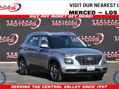 Used 2023 Hyundai Venue SEL w/ Cargo Package