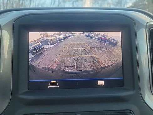 Used 2021 Chevrolet Silverado 2500 Custom w/ Custom Convenience Package image 14