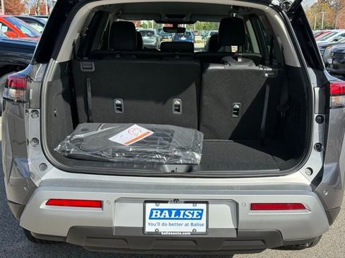 New 2025 Nissan Pathfinder SL w/ Lighting Package (N92) image 21