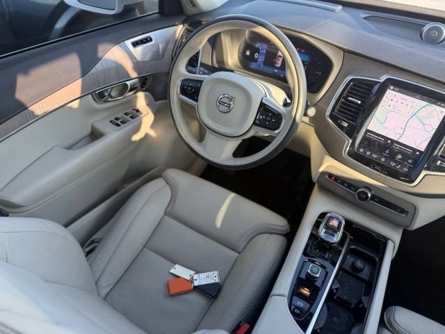 Used 2024 Volvo XC90 T8 Ultimate w/ Lounge Package AWD/4WD image 7