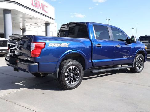 Used 2018 Nissan Titan PRO-4X w/ Pro-4x Convenience Package AWD/4WD image 6