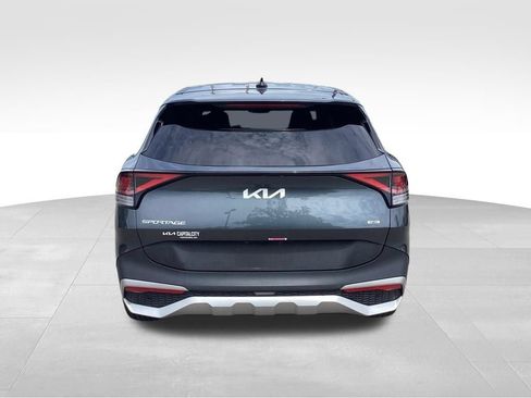Certified 2025 Kia Sportage LX AWD/4WD image 6