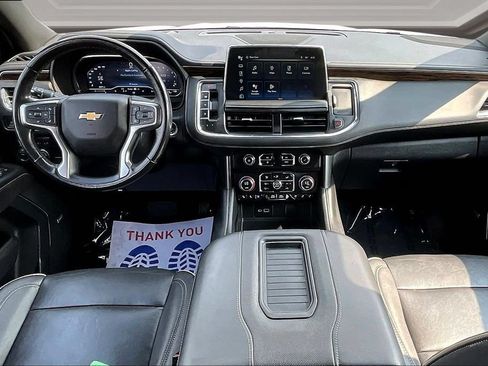 Used 2023 Chevrolet Suburban Premier AWD/4WD image 7