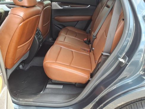 Used 2021 Cadillac XT5 Premium Luxury image 15