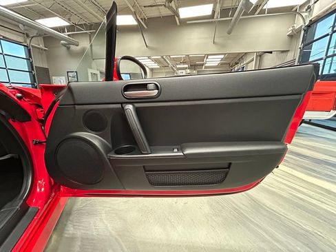 Used 2012 MAZDA MX-5 Miata Sport w/ Convenience Pkg RWD image 33