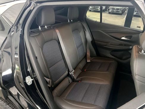 Used 2025 Buick Envista Preferred image 20