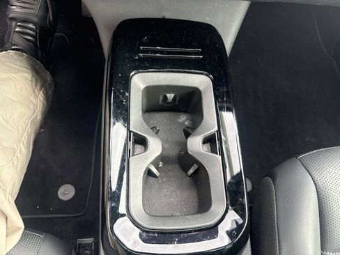 Used 2022 Volkswagen ID.4 Pro S w/ Gradient Package image 14