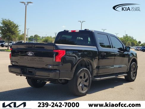 Used 2025 Ford F150 Lightning Flash AWD/4WD image 6