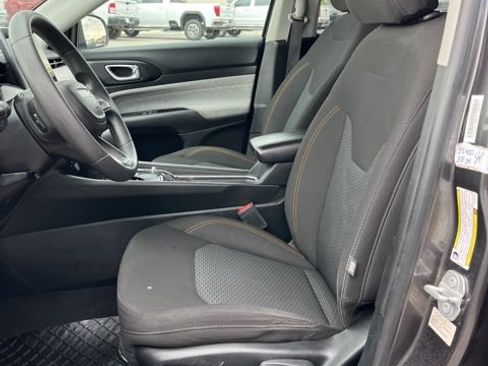 Used 2022 Jeep Compass Sport AWD/4WD image 34