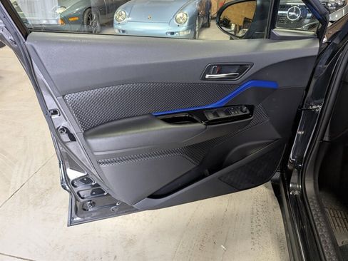 Used 2021 Toyota C-HR XLE image 17