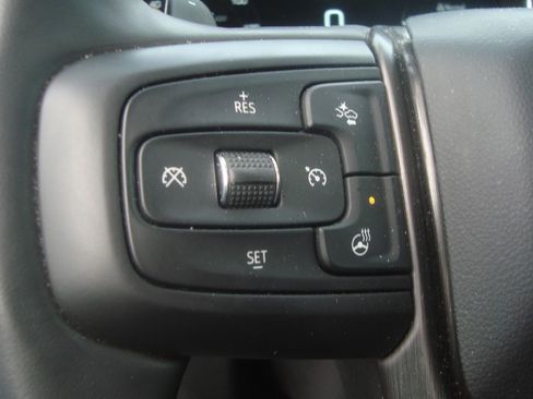 Used 2025 GMC Sierra 1500 AT4 w/ AT4 Premium Package image 8