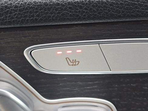 Used 2020 Mercedes-Benz C 300 4MATIC Sedan image 10