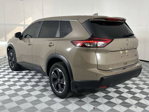 Certified 2024 Nissan Rogue SV image 6