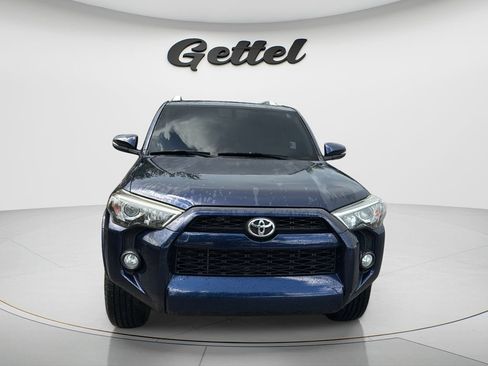 Used 2017 Toyota 4Runner SR5 Premium RWD image 2