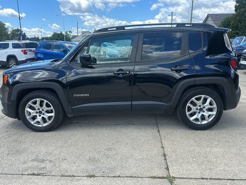 Used 2015 Jeep Renegade Latitude w/ Popular Equipment Group FWD image 8
