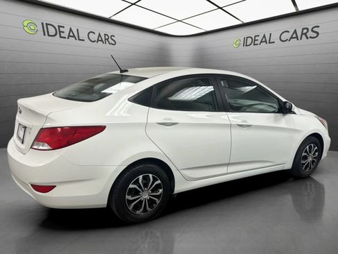Used 2016 Hyundai Accent SE FWD image 5