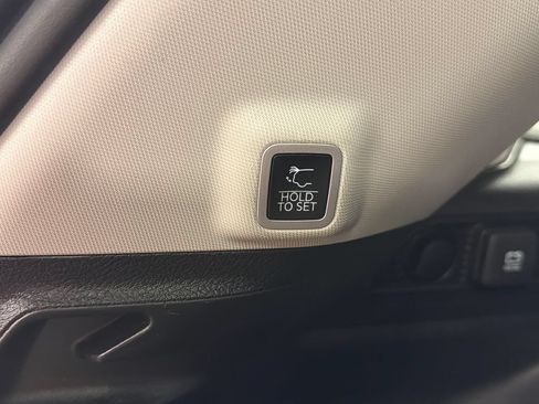 Used 2022 Jeep Grand Cherokee Limited w/ Luxury Tech Group II AWD/4WD image 20