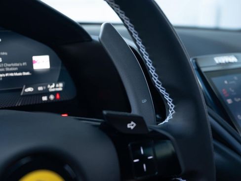 Used 2022 Ferrari Roma RWD image 34