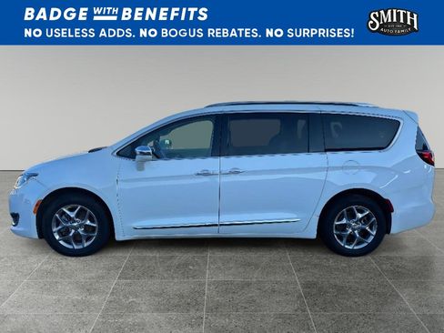 Used 2019 Chrysler Pacifica Limited FWD image 8