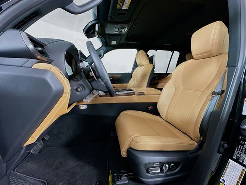 New 2026 Lexus LX 600 4WD w/ Luxury Package image 22