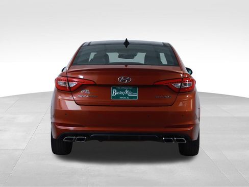 Used 2015 Hyundai Sonata Sport 2.0T w/ Option Group 07 FWD image 11