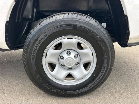 Used 2021 Toyota Tacoma SR RWD image 14