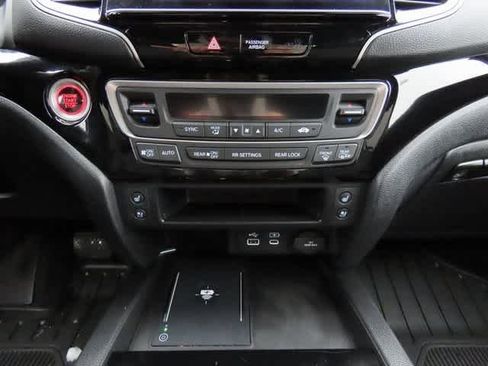 Used 2024 Honda Ridgeline Black Edition image 22