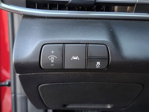 Used 2023 Hyundai Elantra Limited image 25