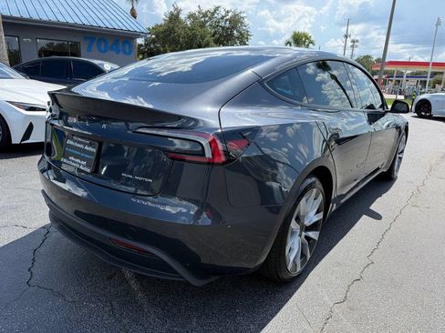 Used 2025 Tesla Model 3 Long Range AWD/4WD image 5