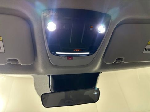 Used 2025 Kia Seltos S image 24