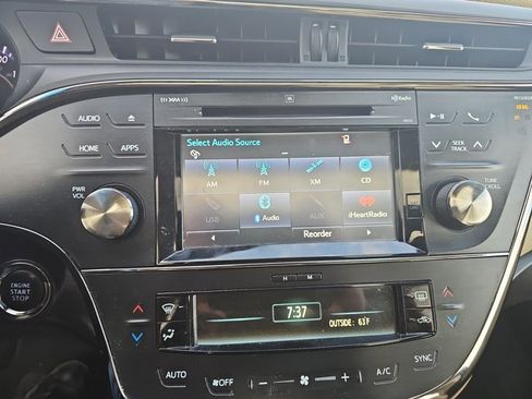 Used 2016 Toyota Avalon Limited w/ Toyota Safety Sense Package image 16