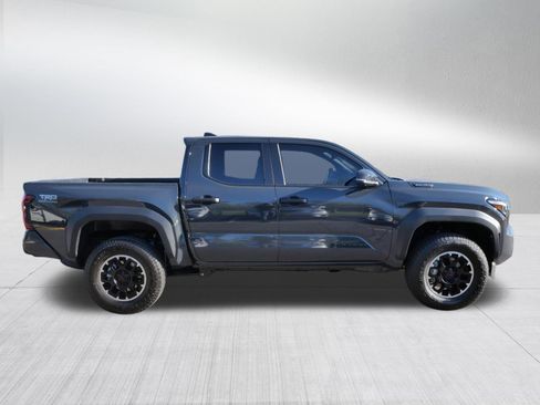Certified 2026 Toyota Tacoma TRD Off-Road w/ TRD Off Road Premium Package AWD/4WD image 9