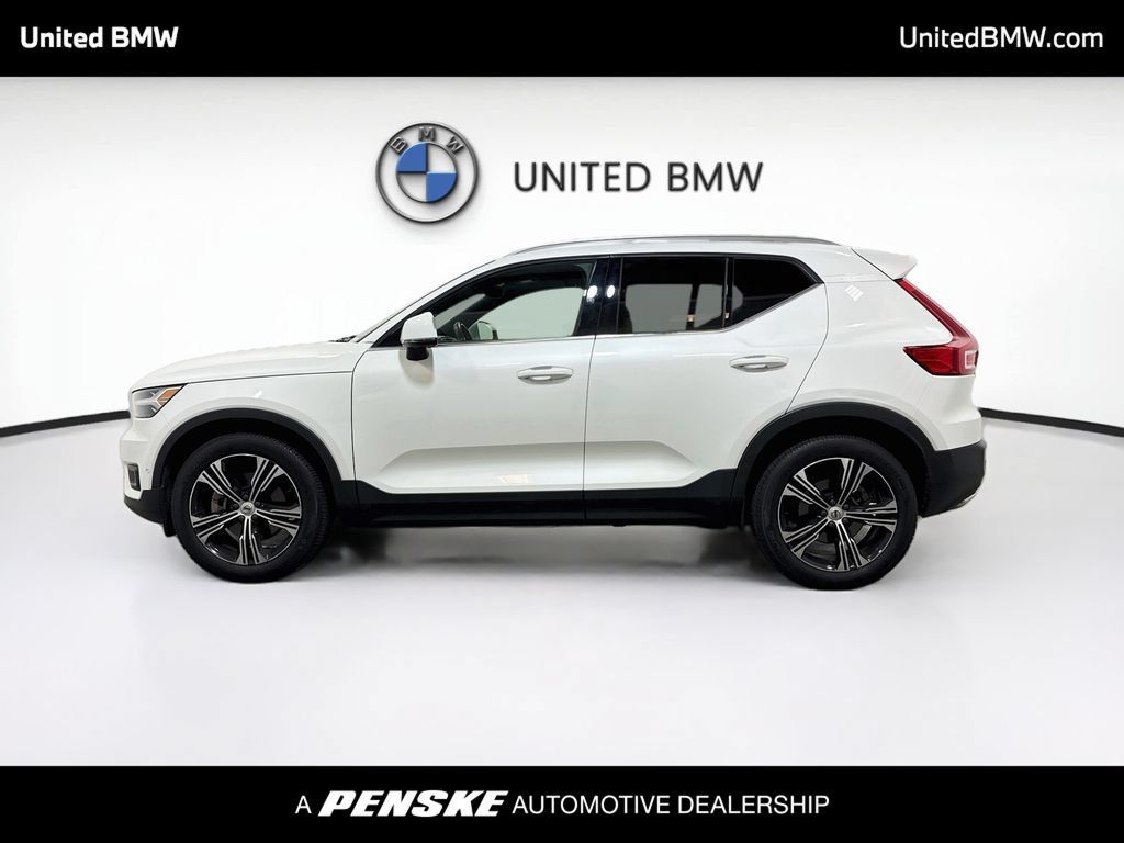 Used 2020 Volvo XC40 T4 Inscription w/ Protection Package FWD image 8