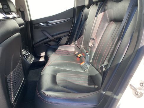 Used 2018 Maserati Ghibli image 10