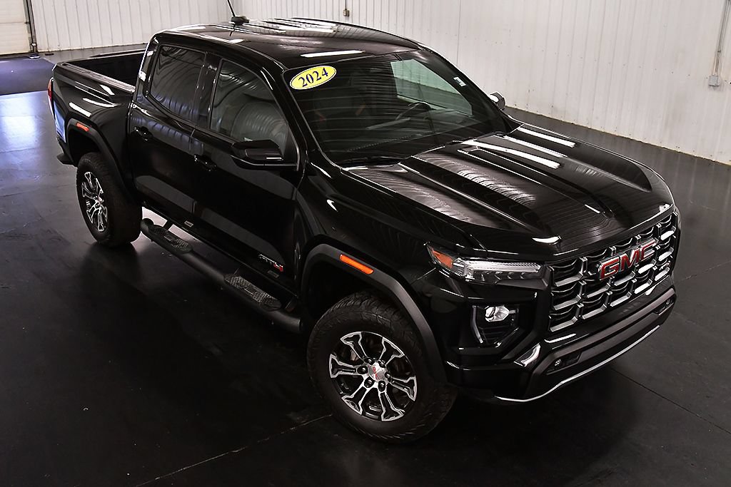 Used 2024 GMC Canyon AT4 AWD/4WD image 12