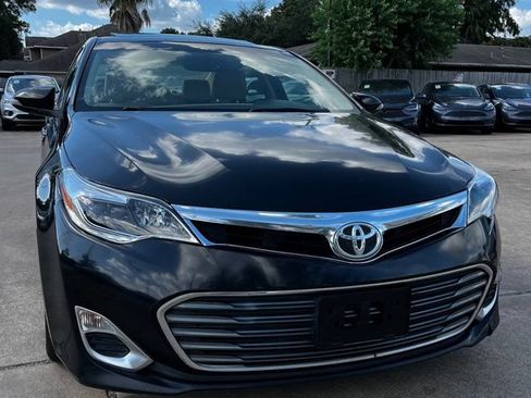 Used 2015 Toyota Avalon XLE Premium FWD image 3