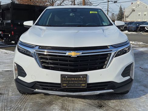 Used 2023 Chevrolet Equinox LT image 3