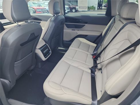 New 2025 Lincoln Nautilus Premier image 20