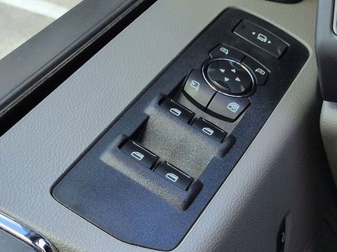 Used 2022 Ford F250 XLT w/ XLT Premium Package image 24