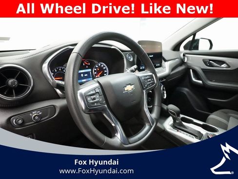 Used 2025 Chevrolet Blazer LT image 8