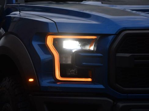 Used 2018 Ford F150 Raptor w/ Equipment Group 802A Luxury image 19