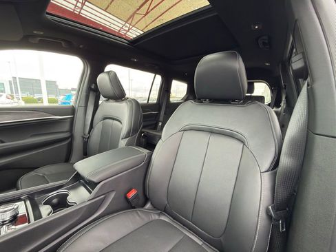 New 2026 Jeep Grand Cherokee L Limited AWD/4WD image 14