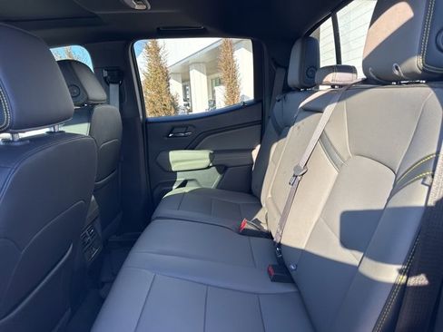 Used 2025 Chevrolet Colorado ZR2 w/ Technology Package image 10