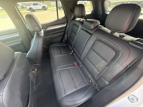 Used 2026 GMC Terrain Elevation w/ Elevation Premium Package FWD image 27