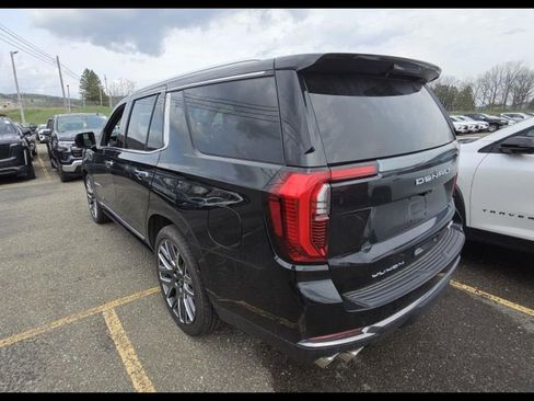 Used 2026 GMC Yukon Denali Ultimate AWD/4WD image 7