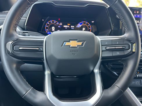 Used 2024 Chevrolet Colorado LT AWD/4WD image 23