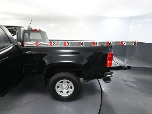 Used 2018 Chevrolet Colorado W/T image 35