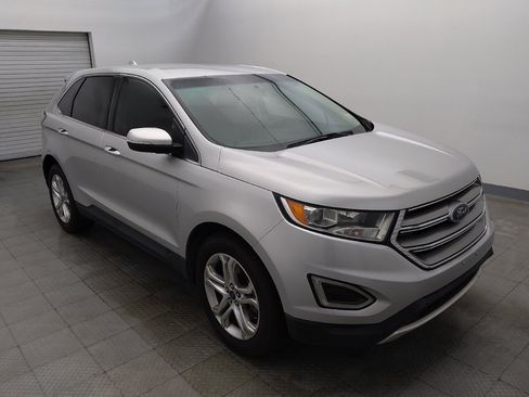 Used 2018 Ford Edge Titanium w/ Technology Package AWD/4WD image 13