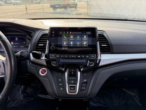 Used 2023 Honda Odyssey EX-L image 18